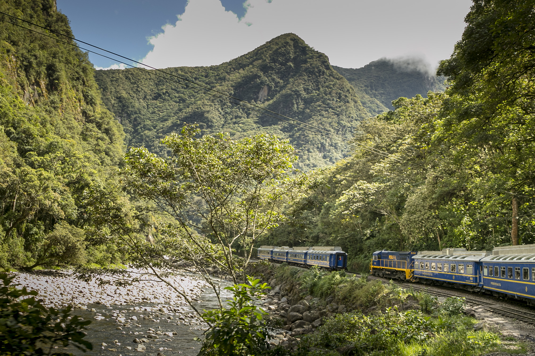 Trem de Ollantaytambo até Machu Picchu