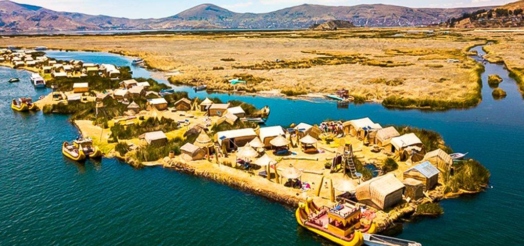 Ilhas Uros no Lago Titicaca