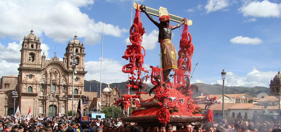 Procissão do Senhor dos Temblores, padroeiro de Cusco.